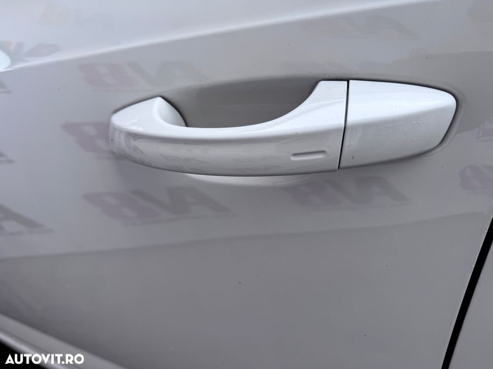 Skoda Octavia 2.0 TDI DSG Style - 27