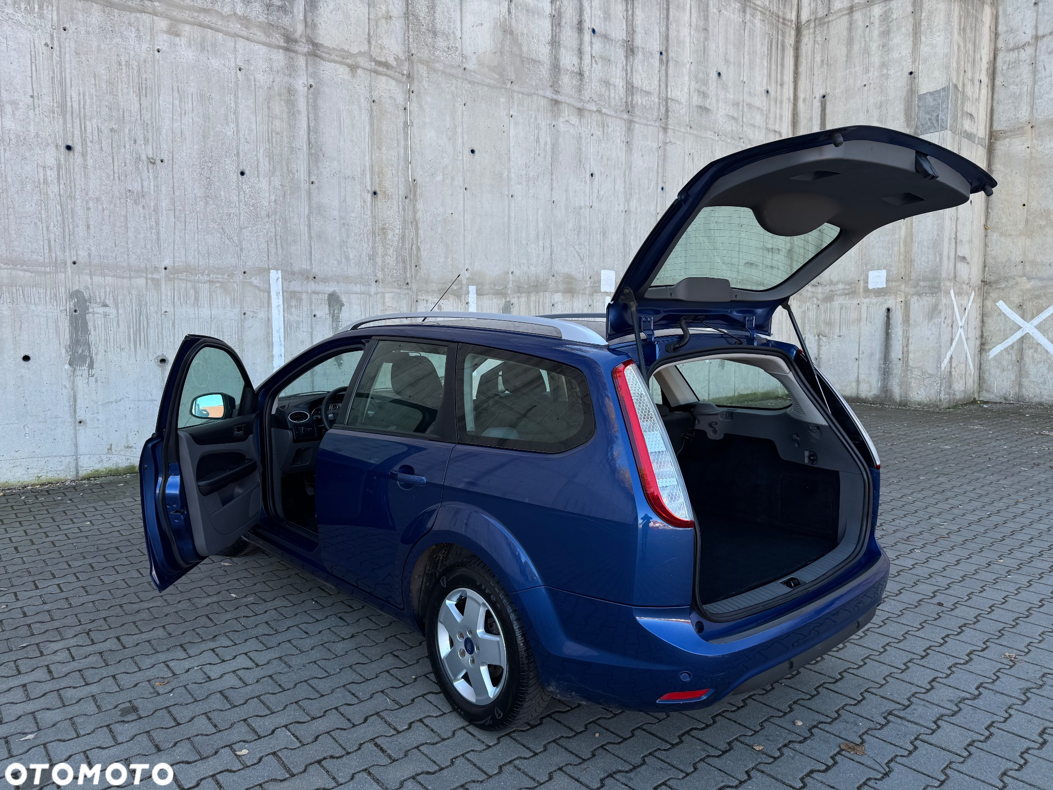 Ford Focus 1.8 Style - 11
