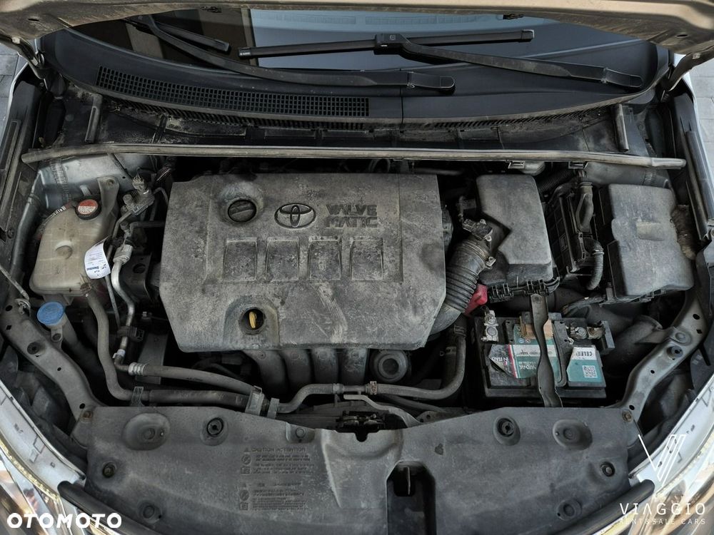Toyota Avensis 1.8 Sol EU5 - 15