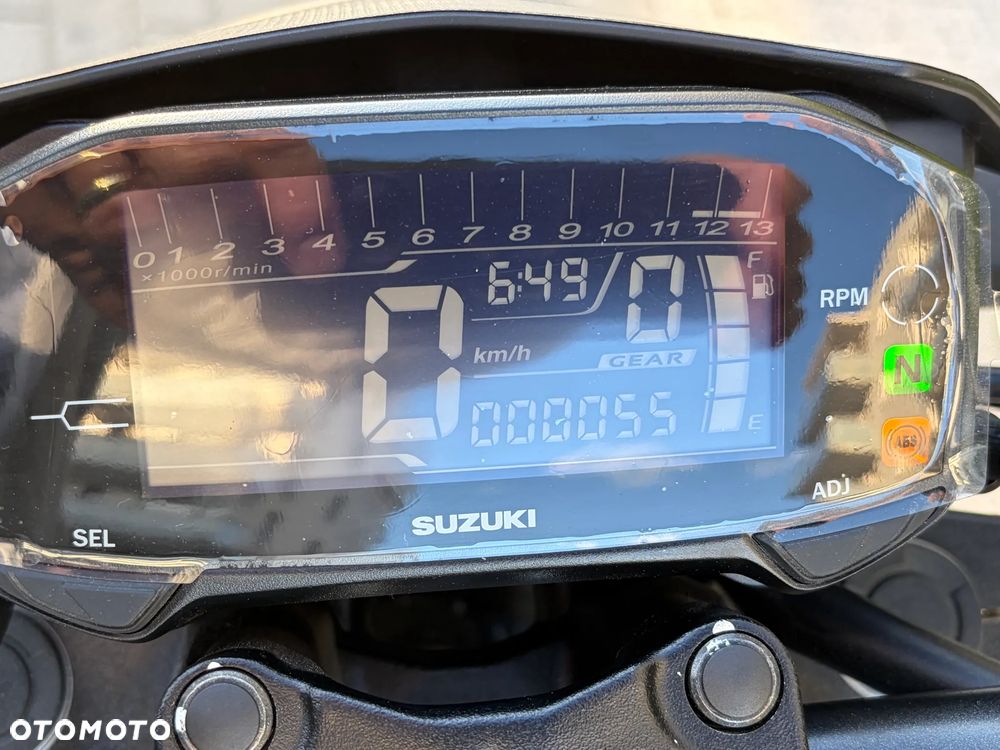 Suzuki GSX - 7