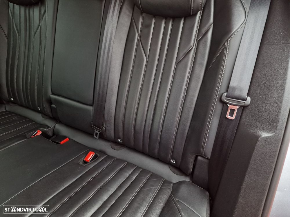 Peugeot 3008 1.2 PureTech Allure Pack EAT8 - 15