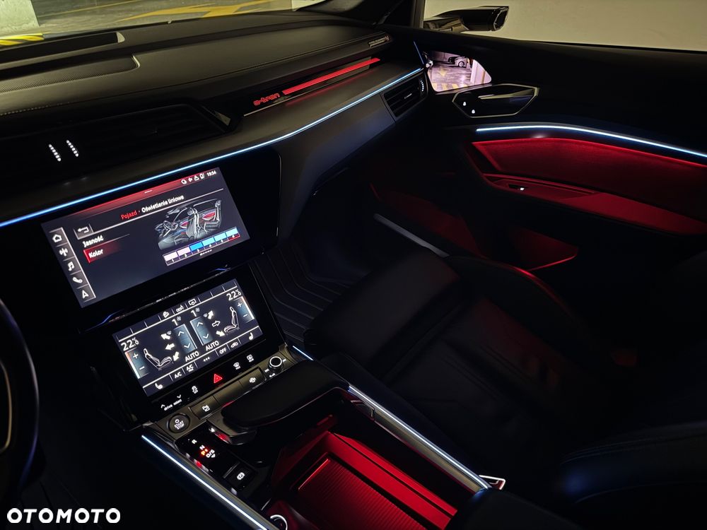 Audi e-tron 55 Quattro S line - 17