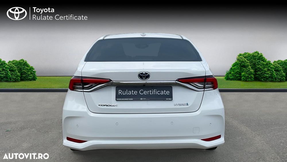 Toyota Corolla 1.8 HSD Business - 8