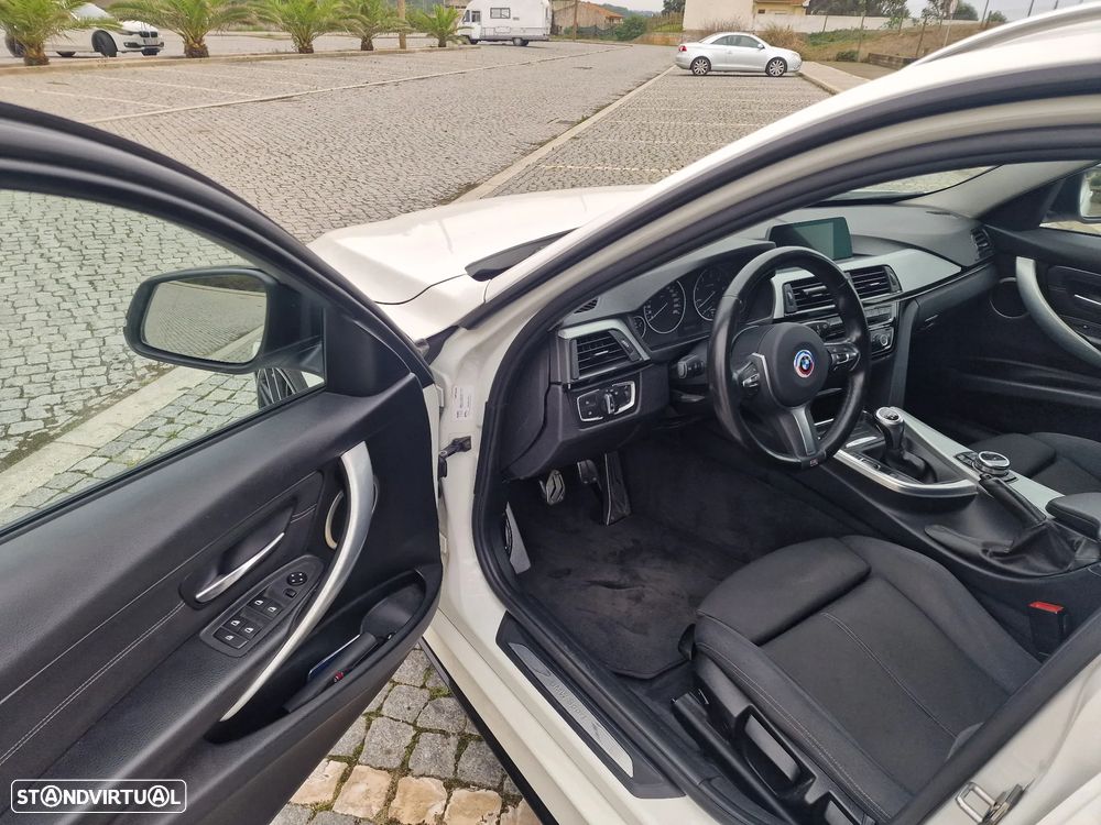 BMW 320 d Pack M - 7