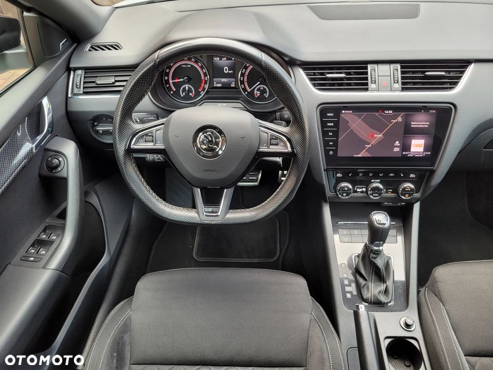 Skoda Octavia Combi 2.0 TDI DSG RS - 5