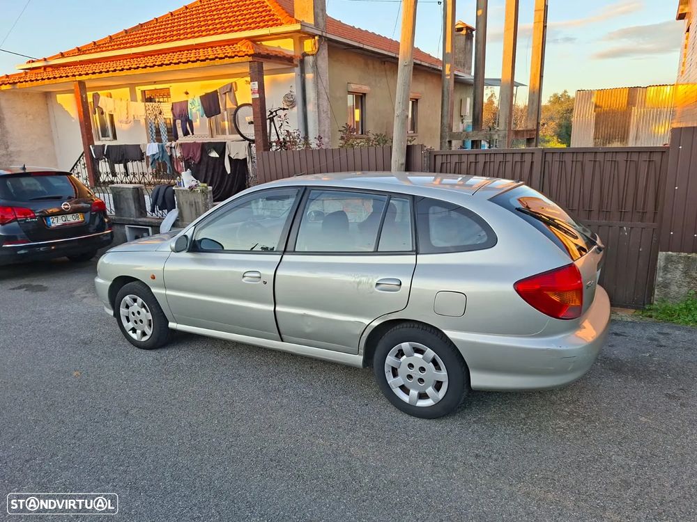 Kia Rio SW 1.3 LS - 2