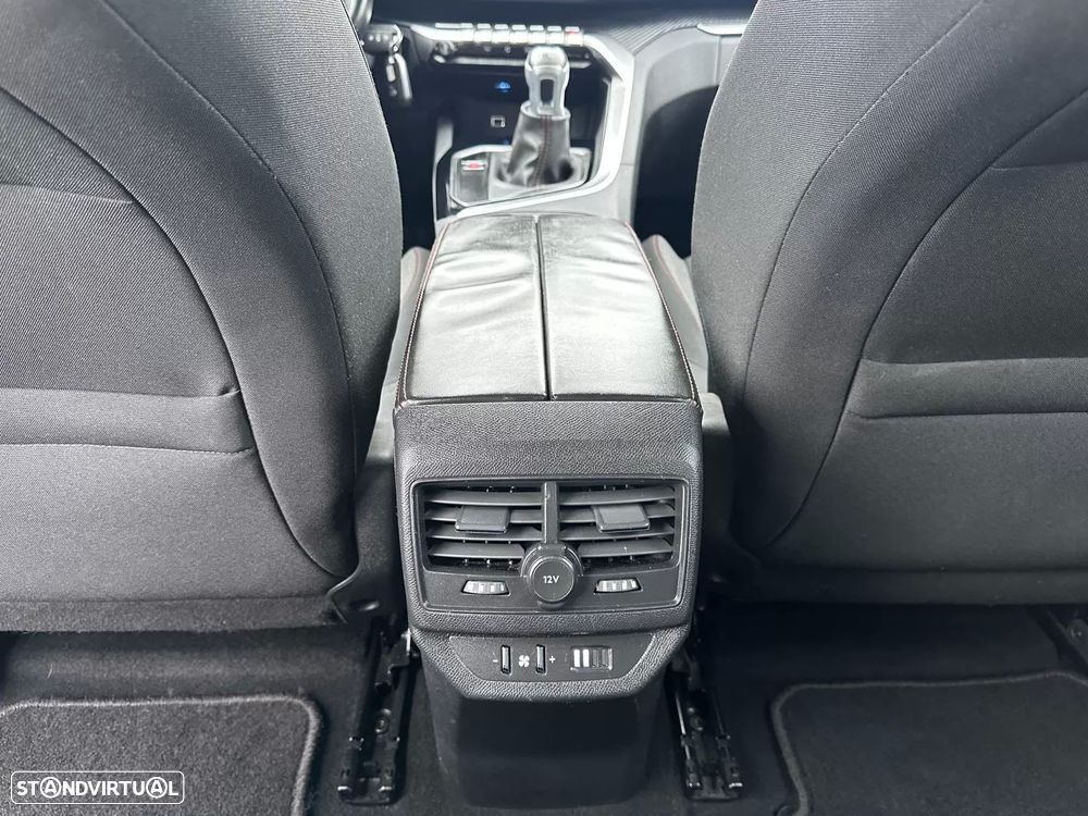 Peugeot 5008 1.2 PureTech Allure Pack - 43