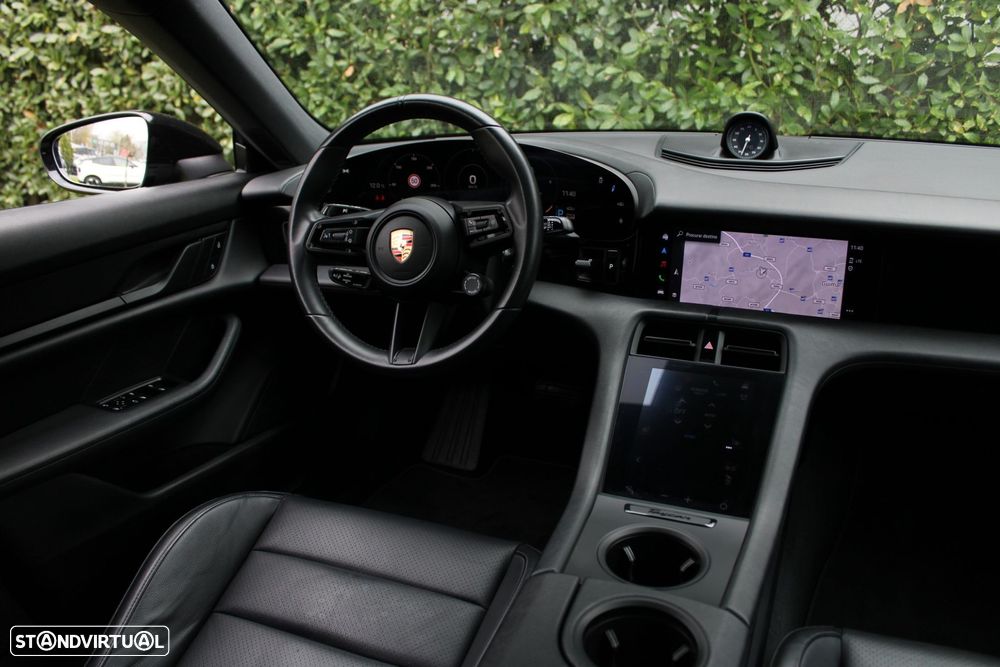 Porsche Taycan 4S - 26