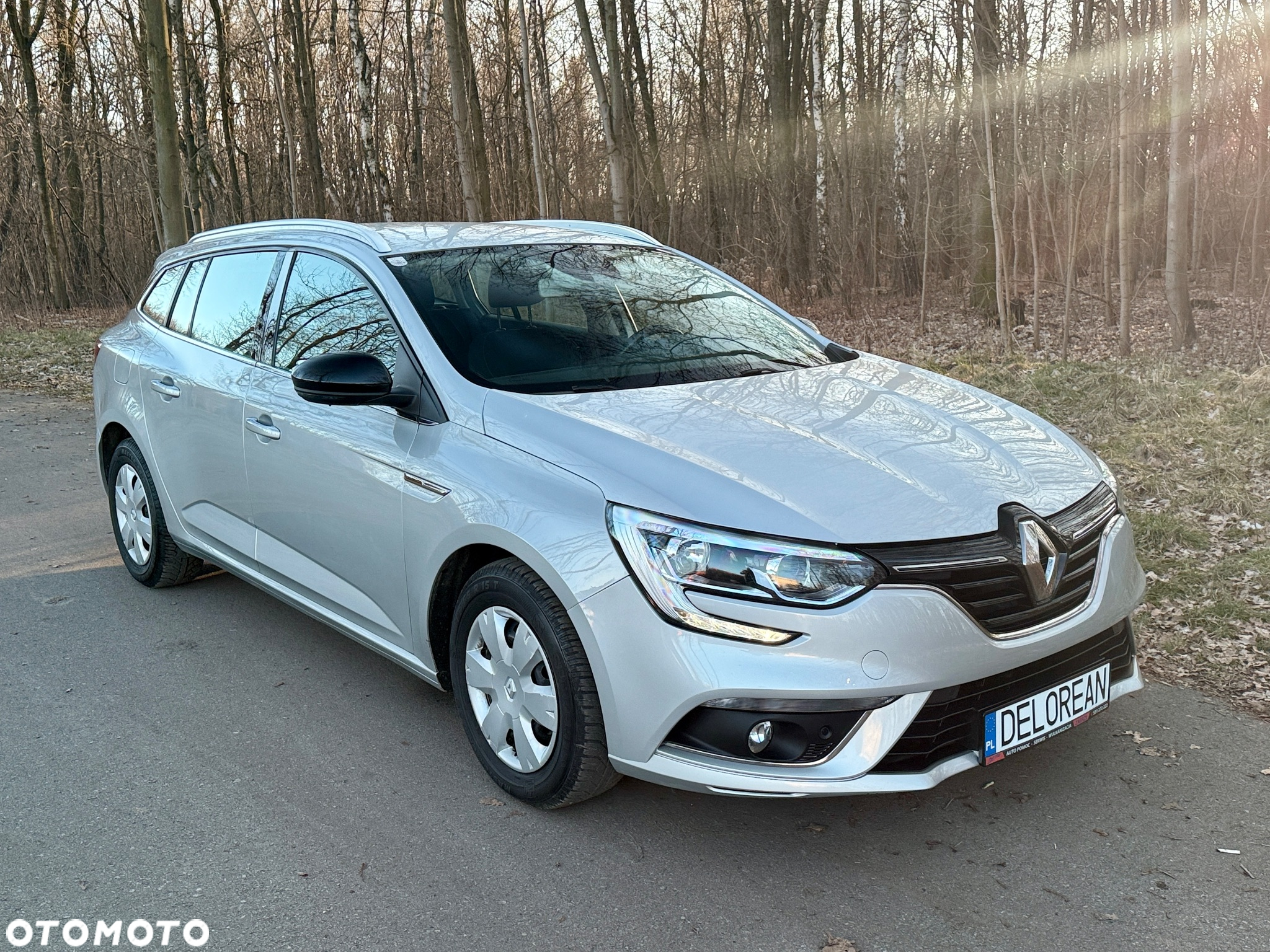 Renault Megane 1.5 Blue dCi Intens - 12