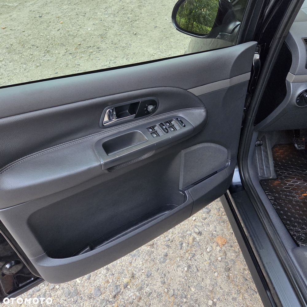 Volkswagen Sharan 2.0 TDI Highline - 28