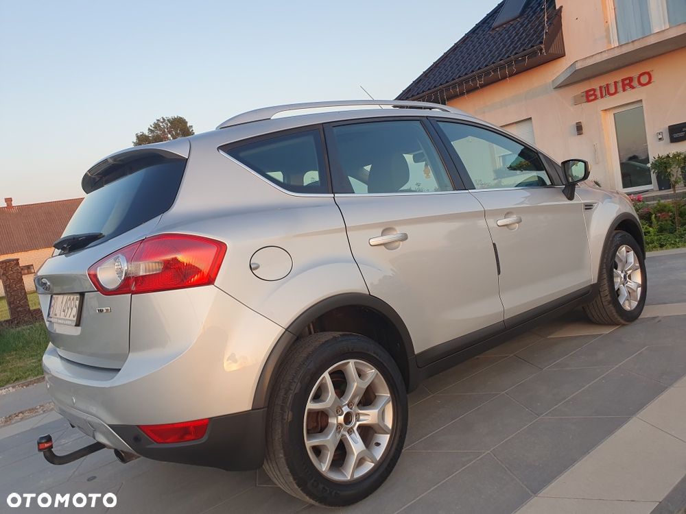 Ford Kuga - 2