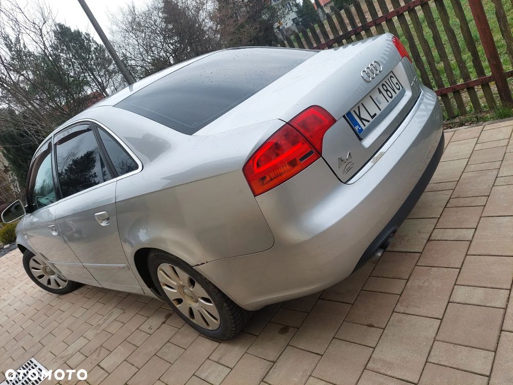 Audi A4 Limousine - 2