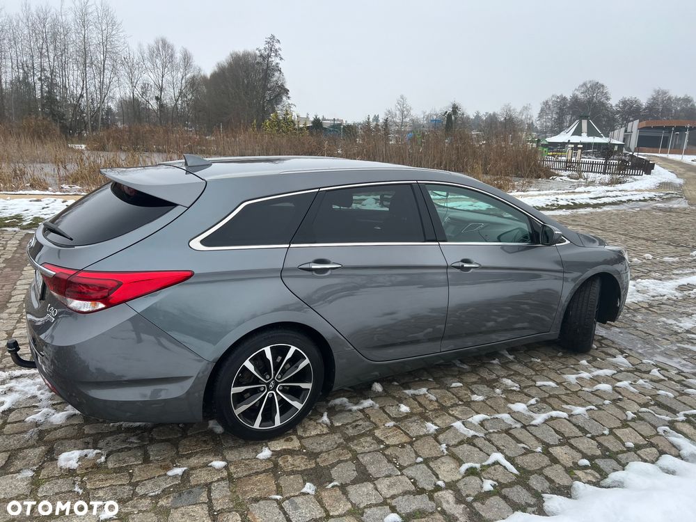 Hyundai i40 Kombi blue 1.7 CRDi DCT Premium - 22
