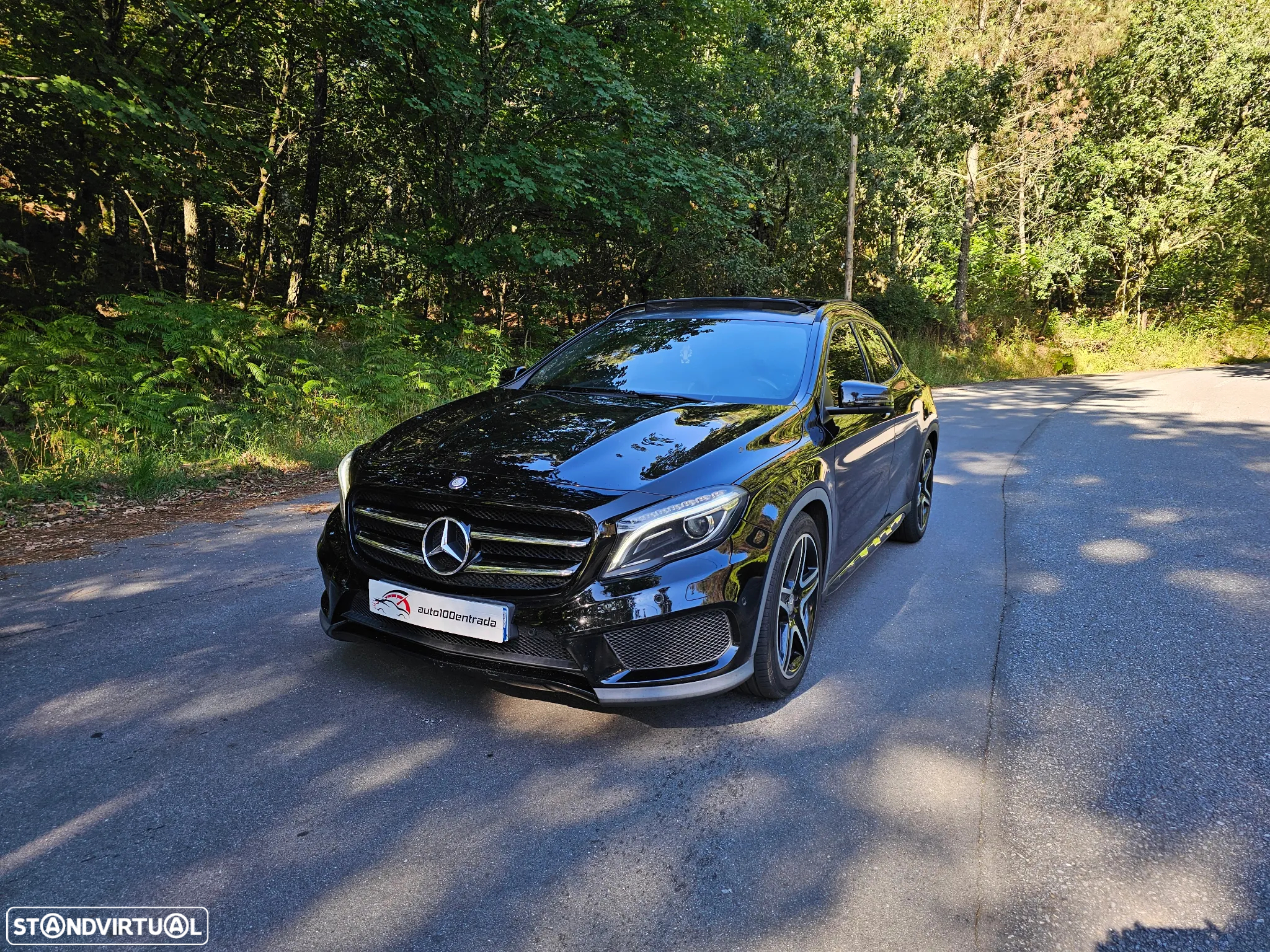 Mercedes-Benz GLA 220 - 35