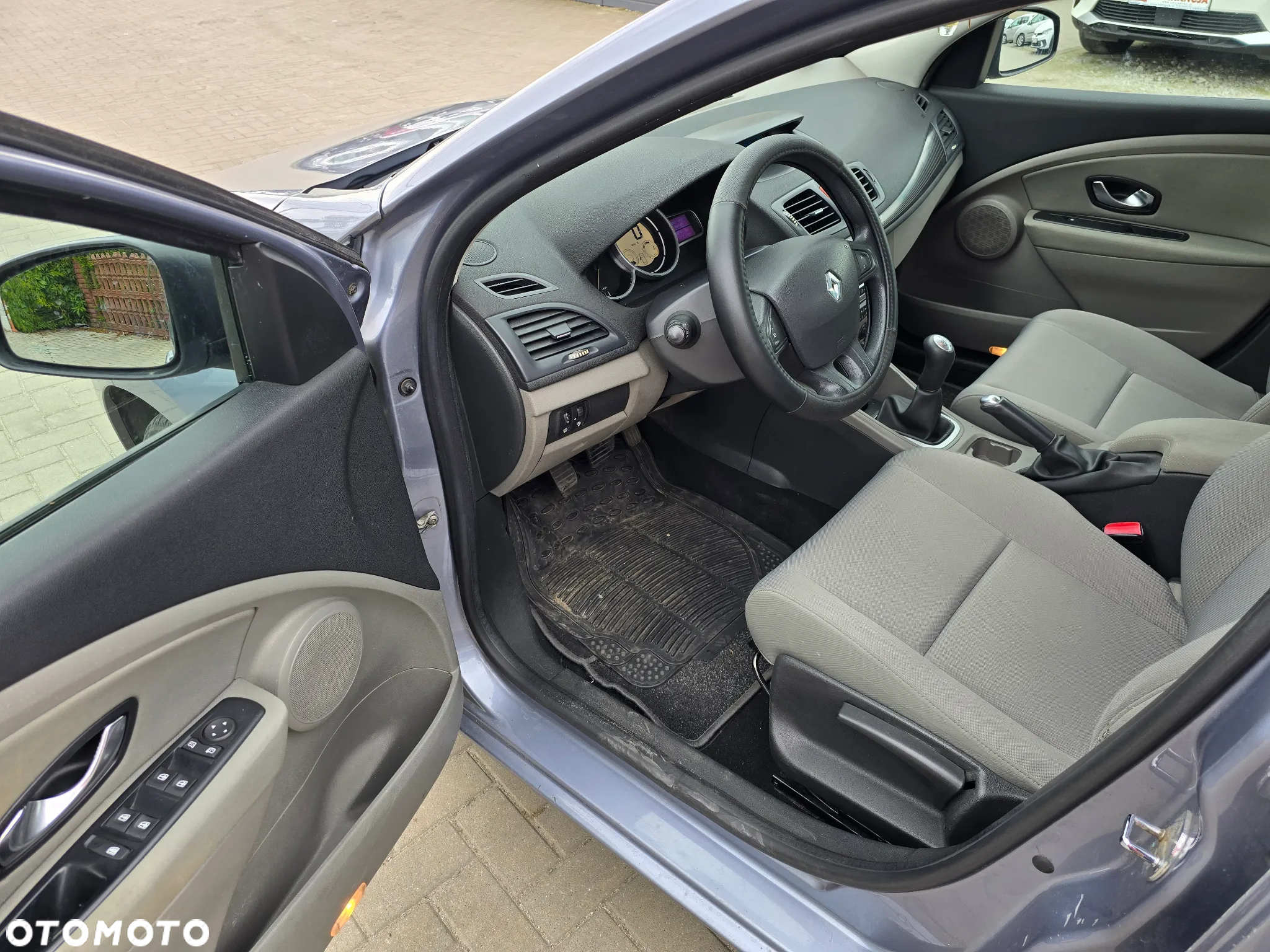 Renault Megane - 8