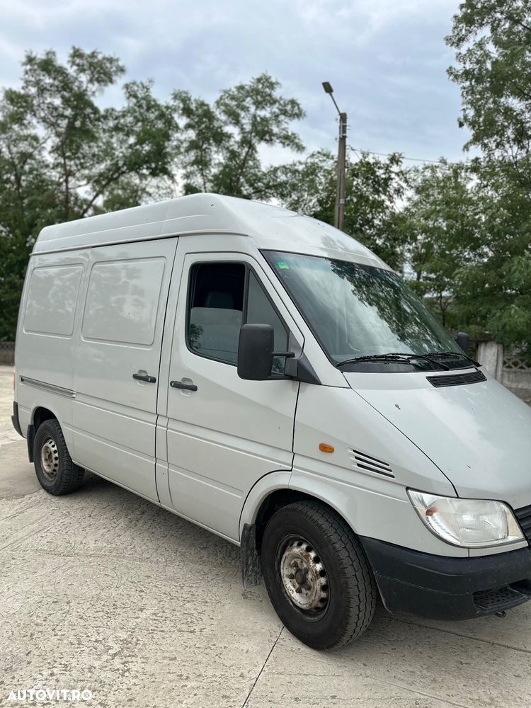 Mercedes-Benz Sprinter - 3