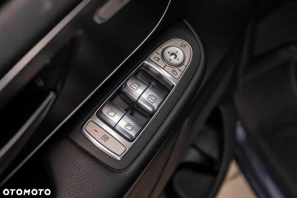 Mercedes-Benz Klasa V 250 (BlueTEC) d kompakt 7G-TRONIC Avantgarde - 23