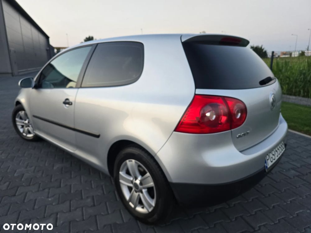 Volkswagen Golf 1.9 TDI Sportline - 6