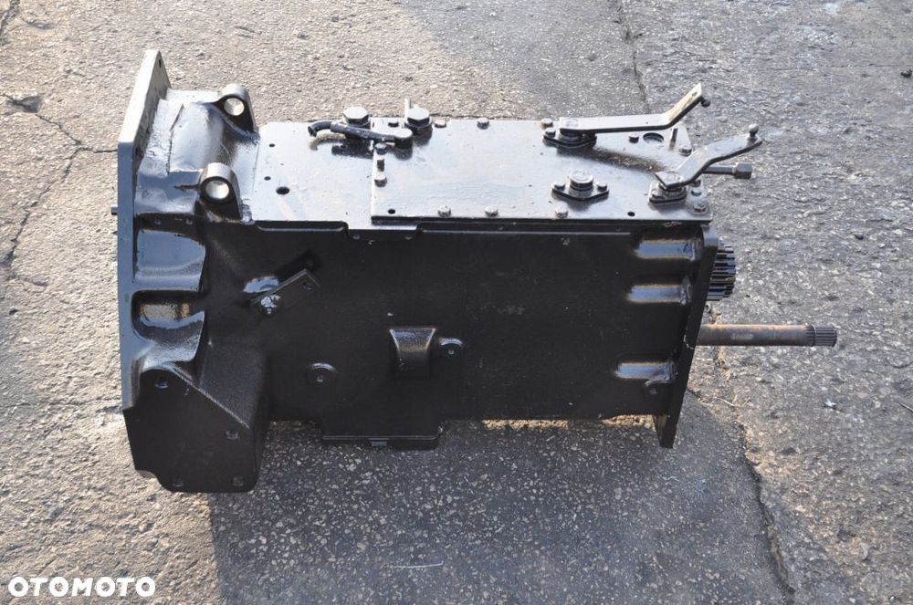 SKRZYNIA BIEGÓW CASE 4230 NR 123060AI - 2