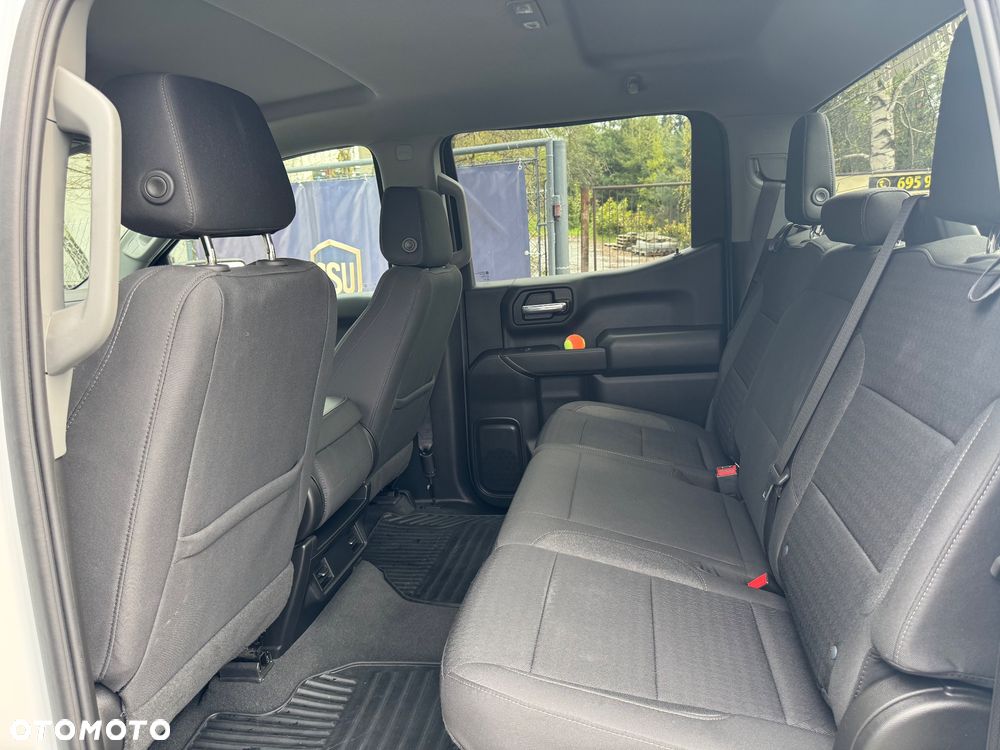 Chevrolet Silverado - 17