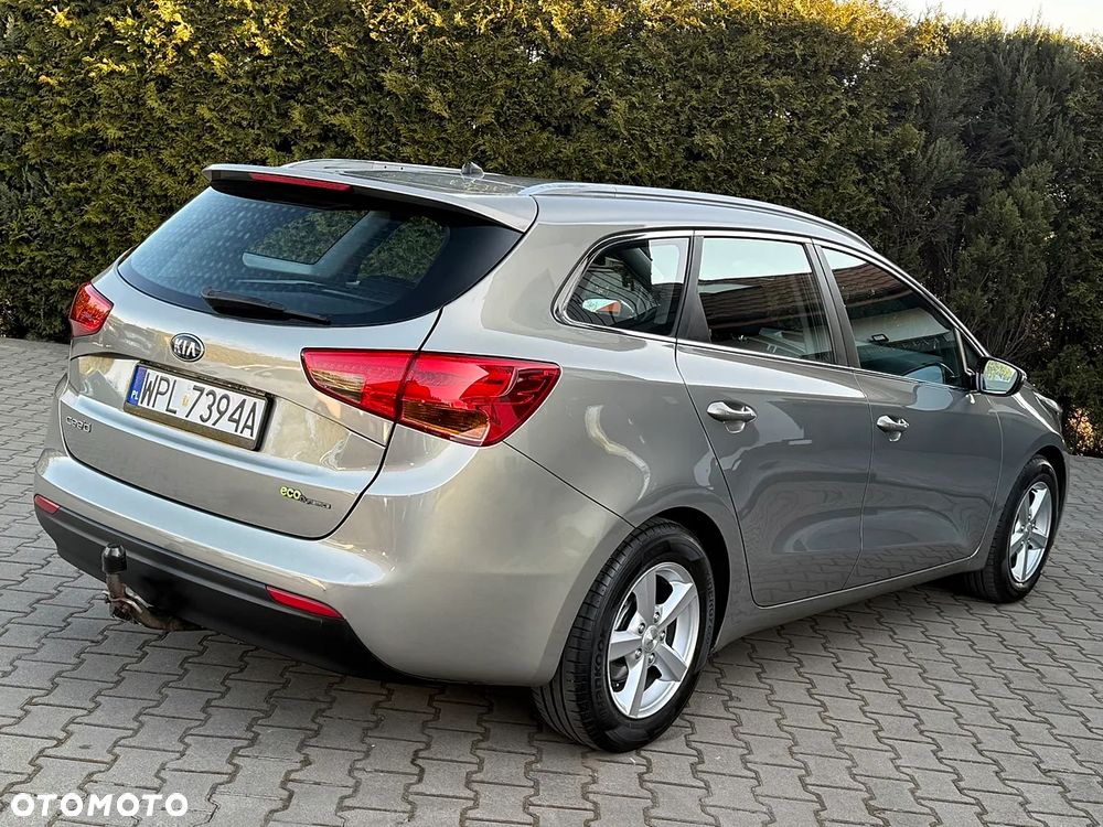 Kia Ceed 1.6 GDI XL - 12