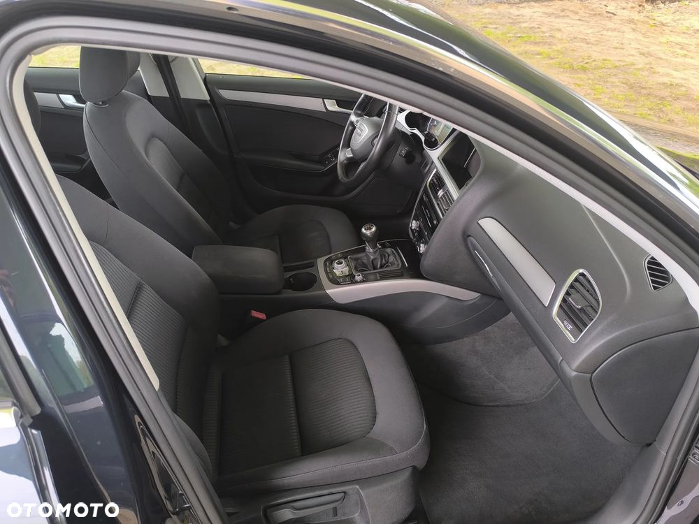 Audi A4 1.8 TFSI Attraction - 11