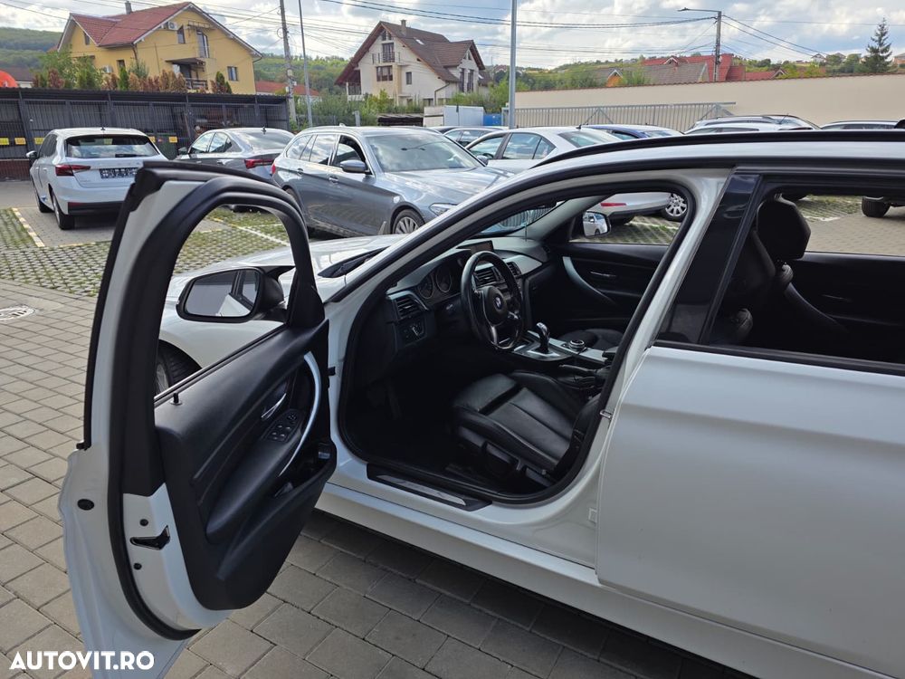 BMW Seria 3 320d xDrive Aut. Sport Line - 13