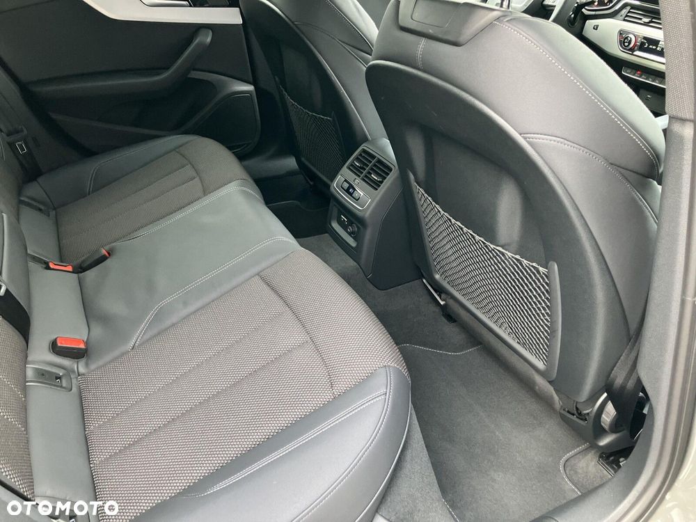 Audi A4 Avant 40 TDI mHEV Quattro S Line S tronic - 17