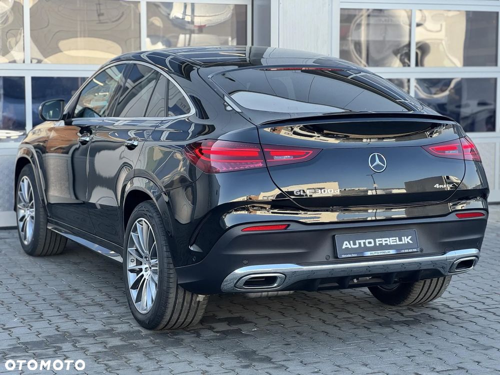 Mercedes-Benz GLE 300 d 4Matic 9G-TRONIC AMG Line Advanced Plus - 11