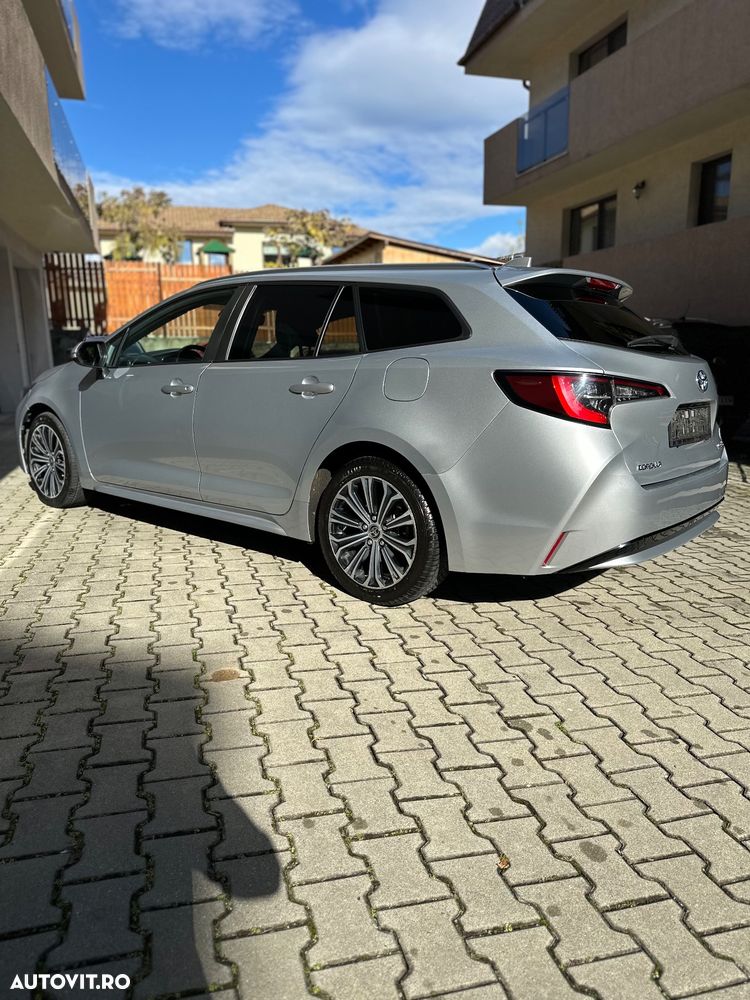 Toyota Corolla 1.8 HSD Dynamic - 18