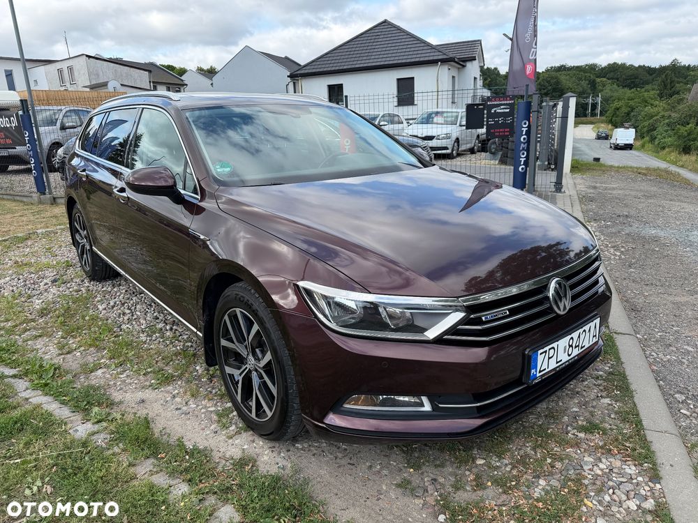 Volkswagen Passat - 4