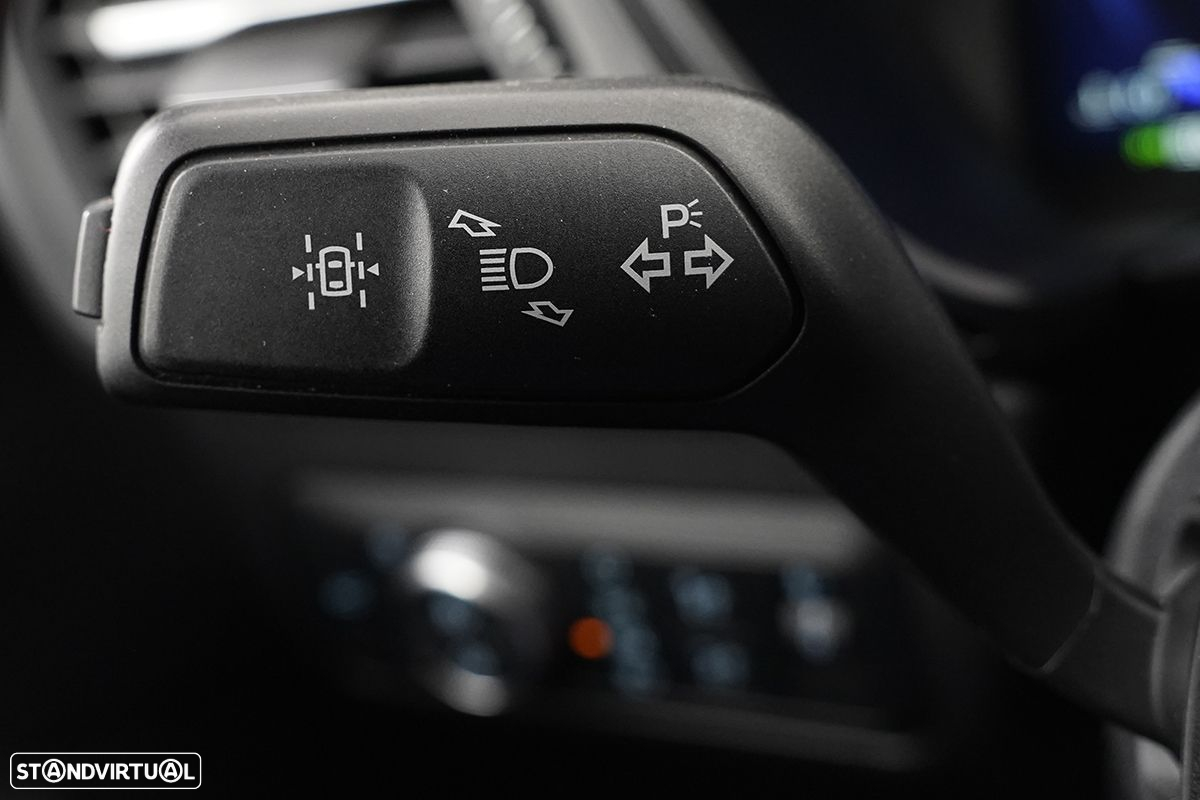 Ford Kuga 1.5 EcoBoost ST-Line X - 15