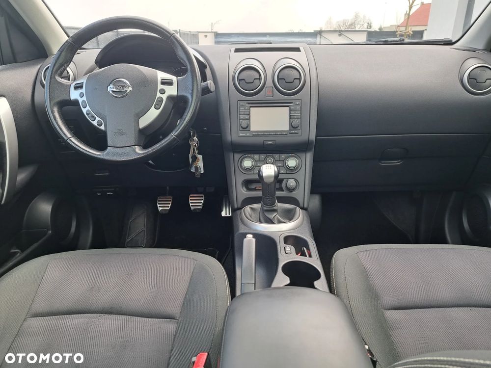 Nissan Qashqai 1.6 visia - 11
