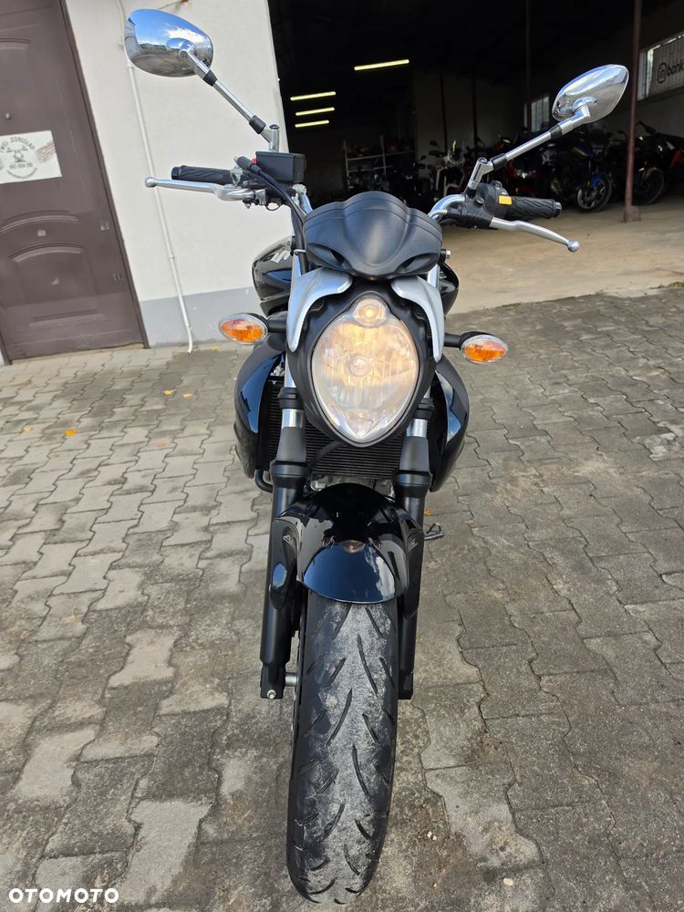 Suzuki Gladius - 26