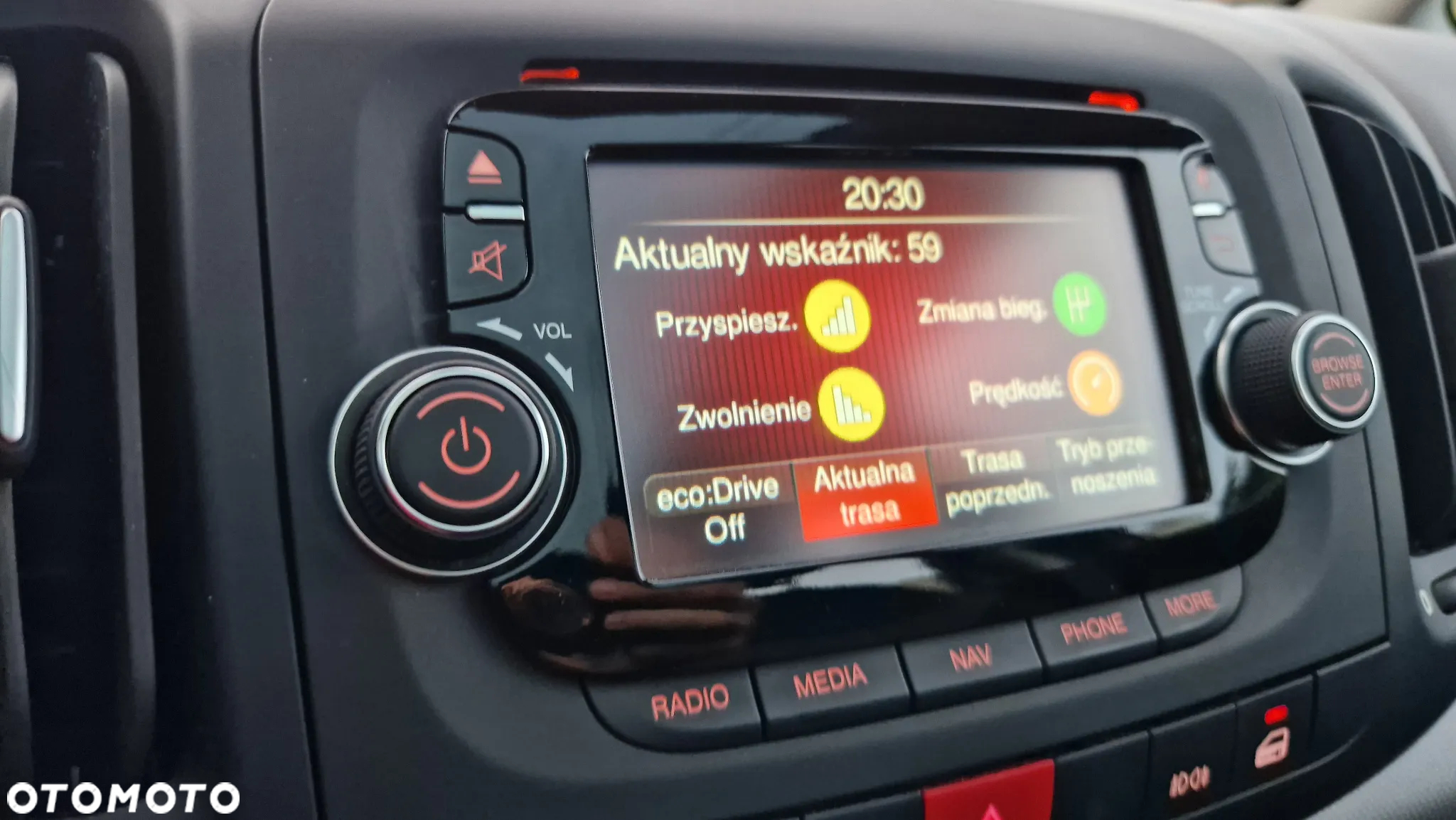 Fiat 500L 1.4 16V S-Design - 29