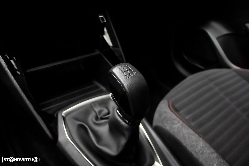 Peugeot 208 1.2 PureTech Active - 19