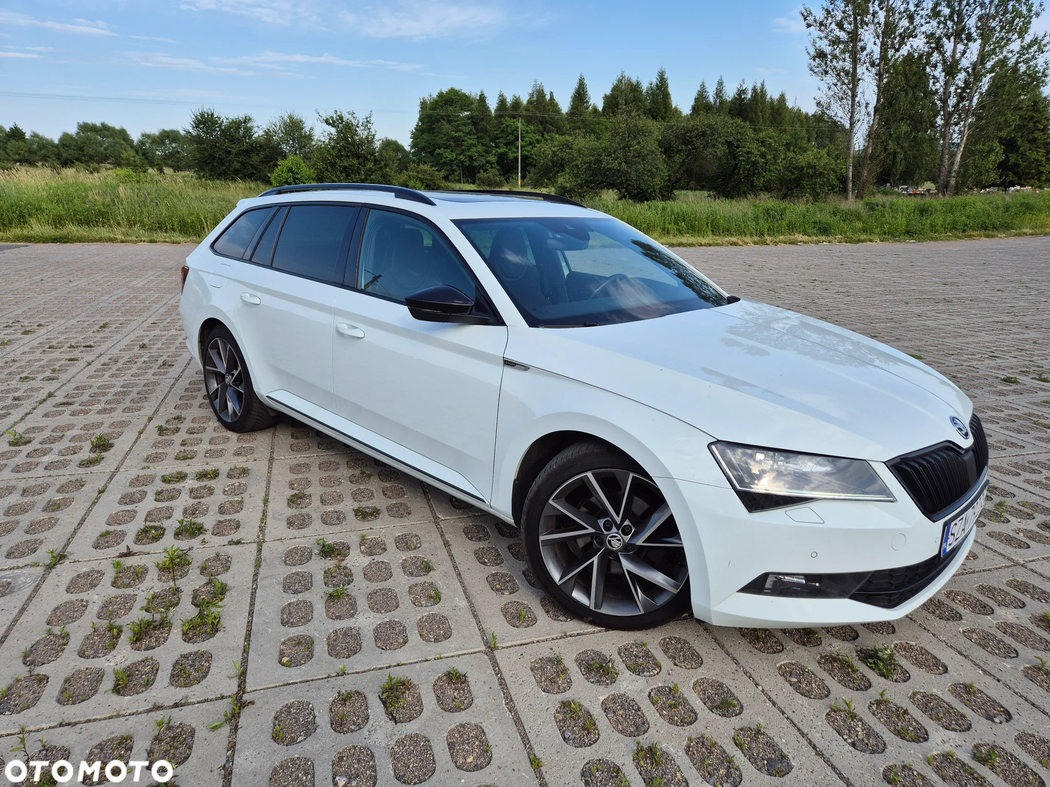 Skoda Superb 2.0 TDI 4x4 DSG Sportline - 31