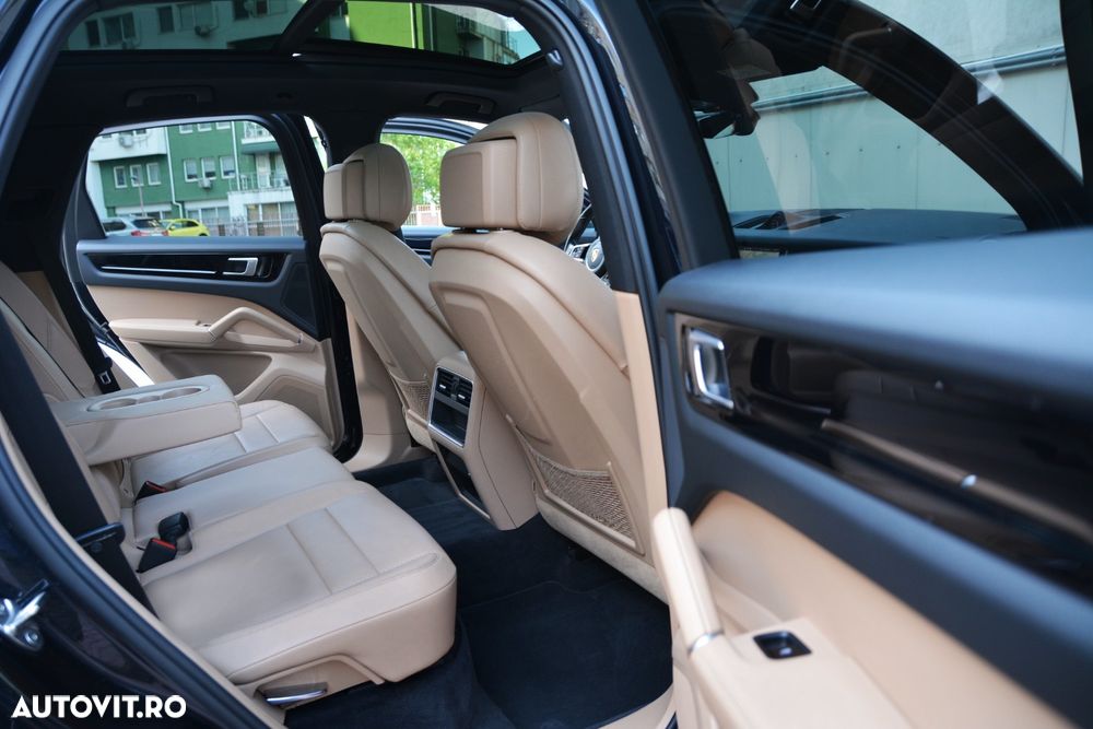 Porsche Cayenne E-Hybrid Tiptronic S - 21