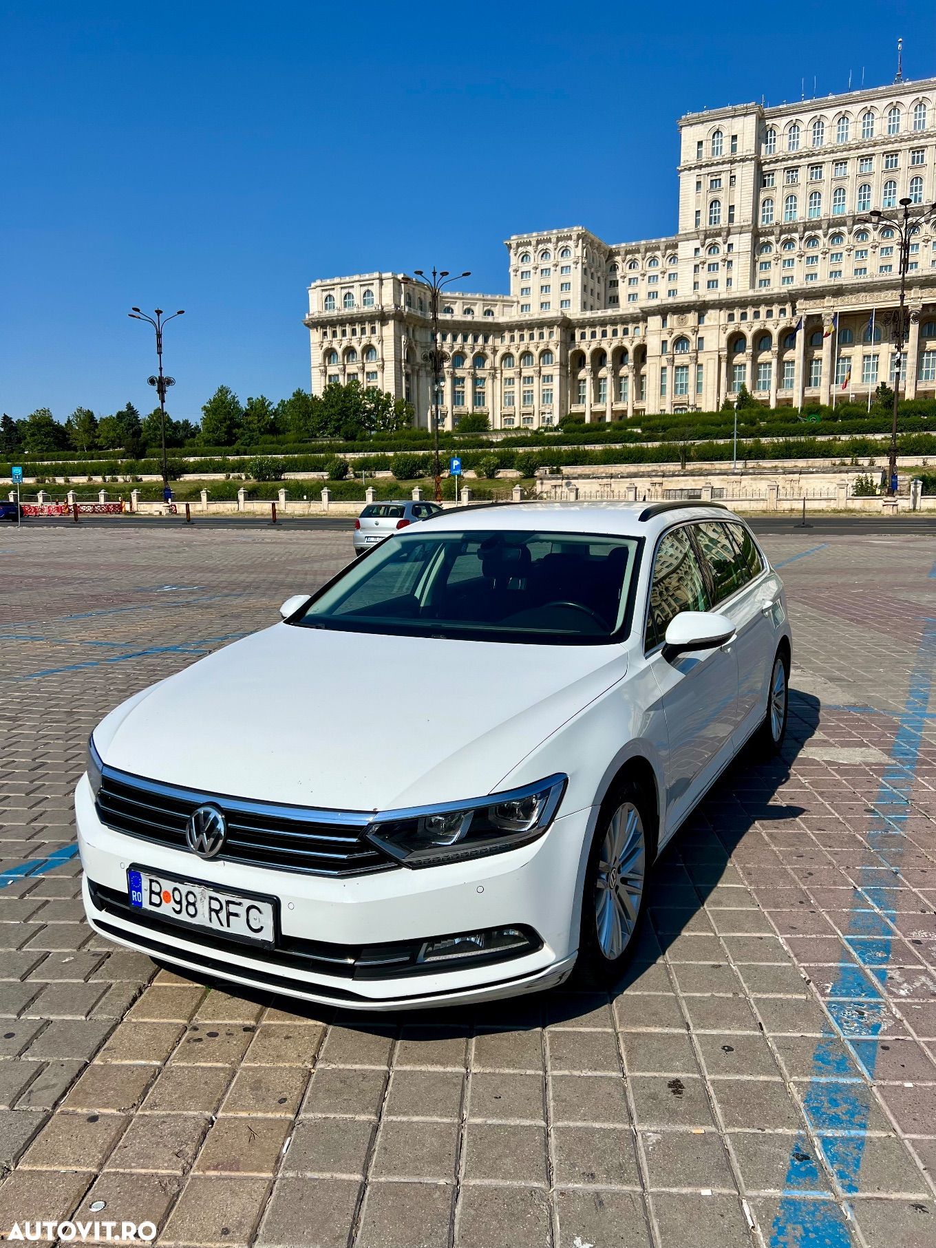 Volkswagen Passat 2.0 TDI (BlueMotion Technology) DSG Comfortline - 1