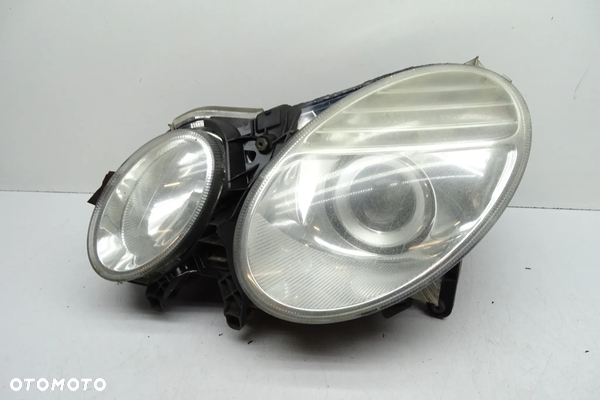 MERCEDES E KLASA W211 LAMPA LEWA PRZÓD XENON