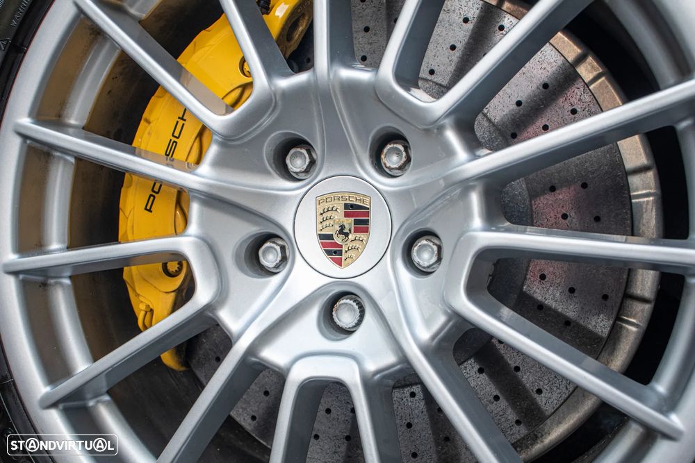 Porsche Cayenne Turbo S - 5