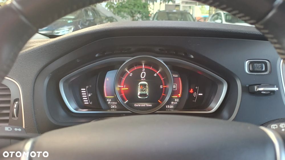 Volvo V40 Cross Country D3 Drive-E SCR Dynamic Edition - 9