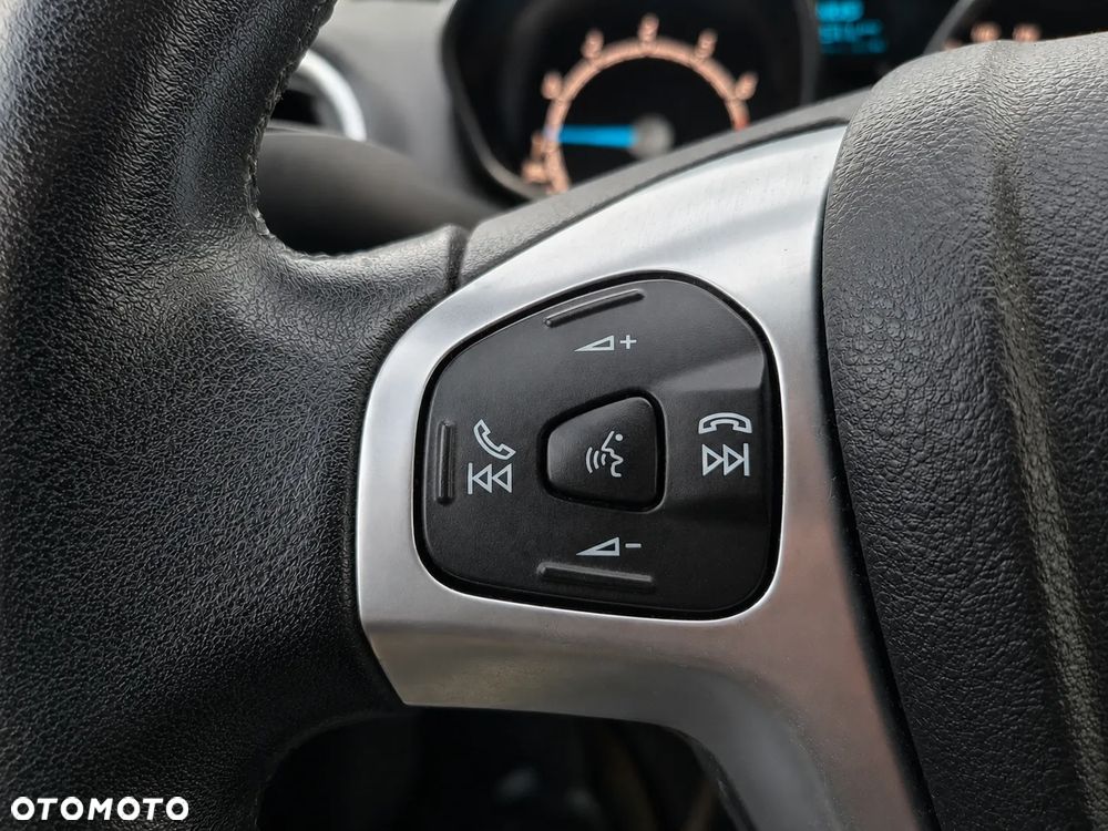 Ford Fiesta 1.0 EcoBoost Powershift Titanium - 16