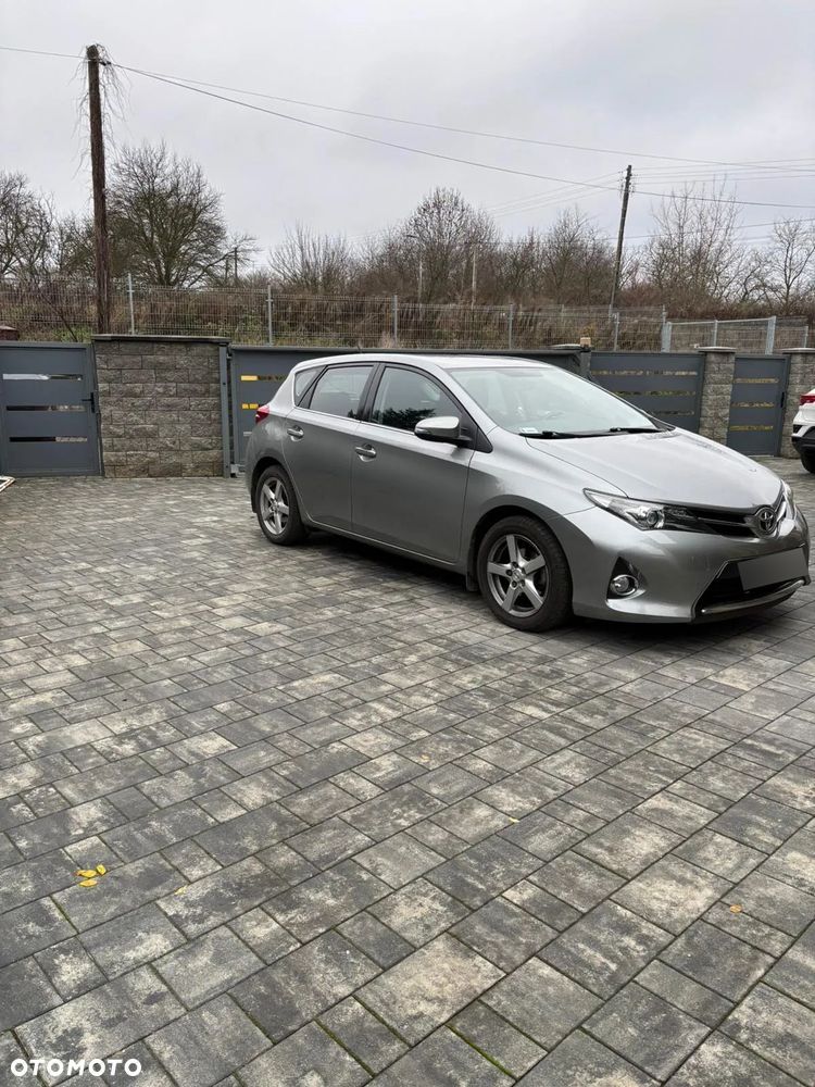 Toyota Auris - 13