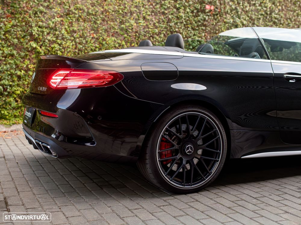 Mercedes-Benz C 63 AMG S - 12