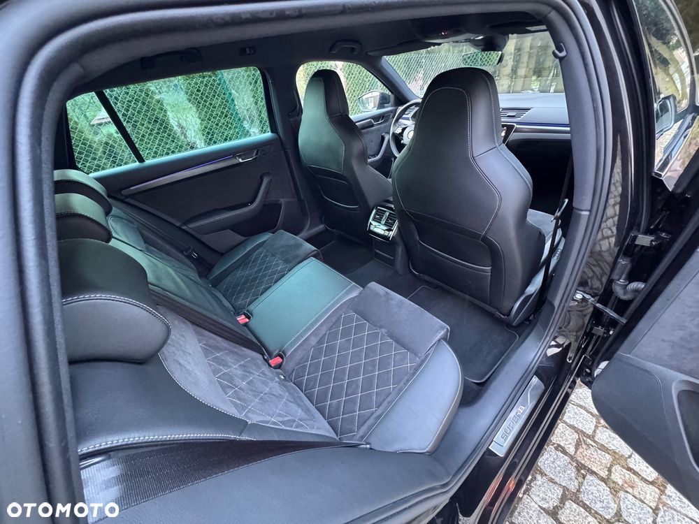 Skoda Superb 2.0 TDI SCR Sportline DSG - 26