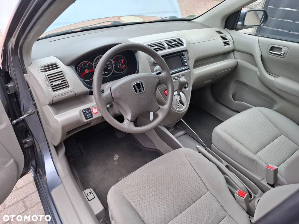 Honda Civic 1.6i ES - 9