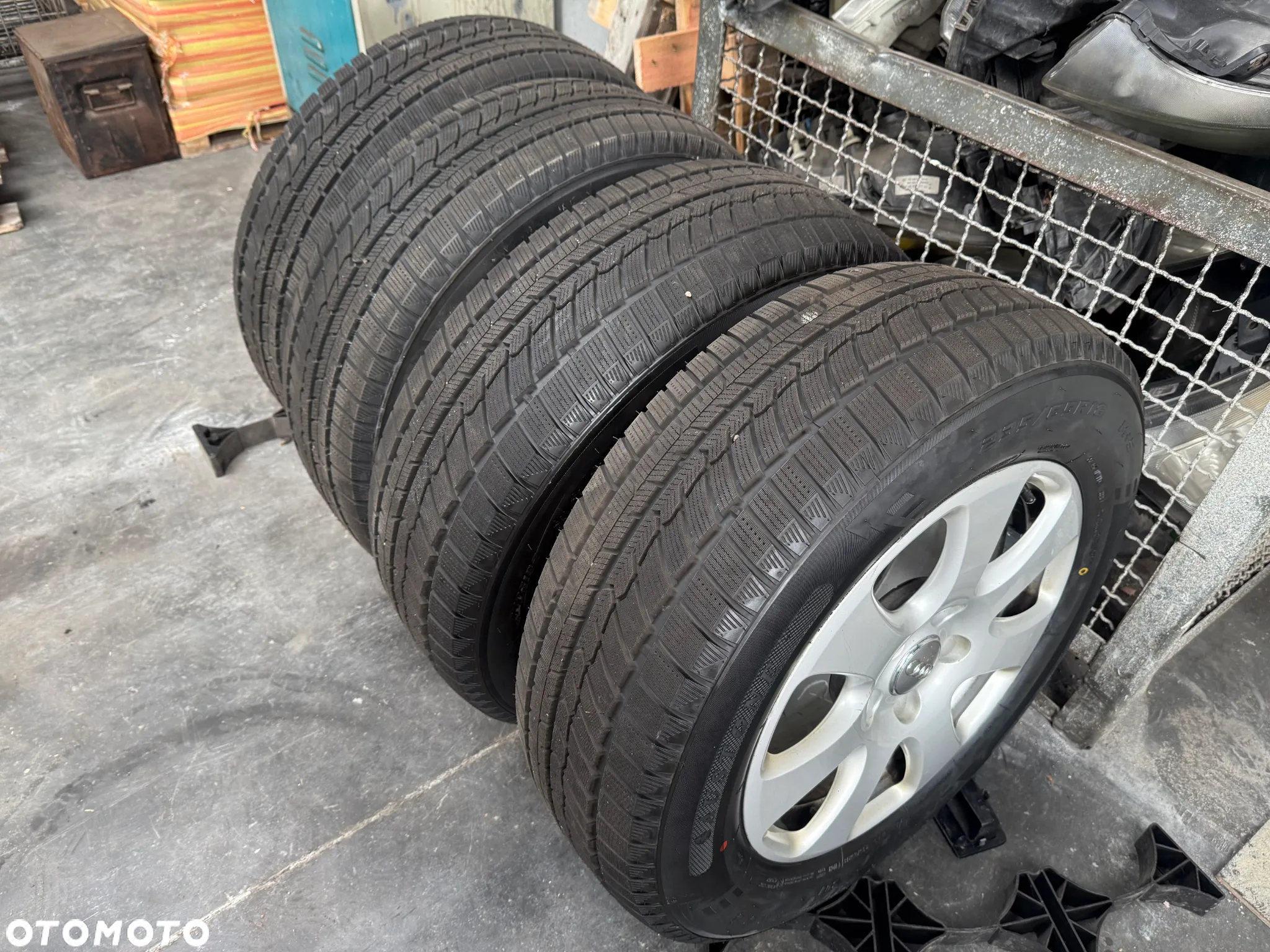 KOŁA ALUFELGI AUDI Q7 SQ7 VW TOUAREG PORSCHE CAYENNE 18" 5X130 235/65/18 NOWE OPONY ZIMOWE - 5