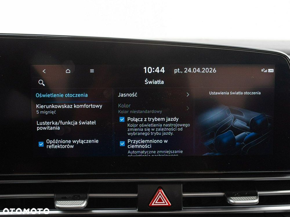 Hyundai Elantra 1.6 Executive CVT - 26