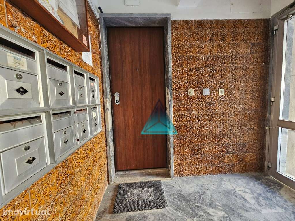 Apartamento T2 Cova da Piedade com Remodelação Total - Rés-do-chão ... - Grande imagem: 4/5